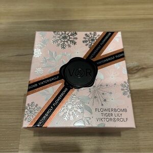 Viktor & Rolf Flowerbomb Tiger Lily Eau de Parfum Gift Set 1.7oz 50ml + 0.34oz.